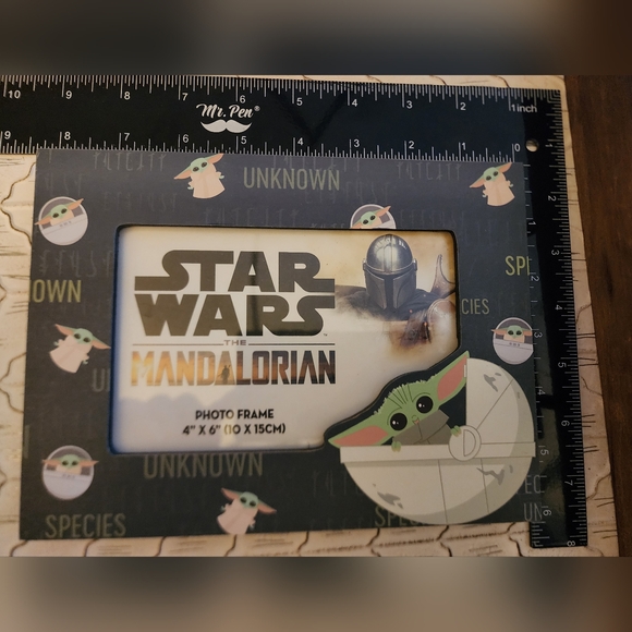 NWT Disney Star Wars Mandolorian Grogu Frame 4 x 6 - Picture 4 of 6